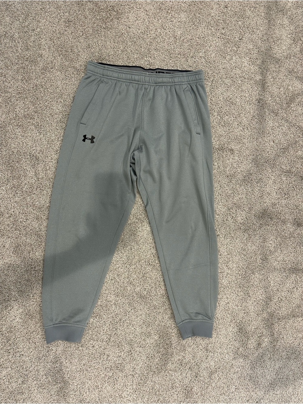Under Armour Men's Light Gray Athletic Jogger Sweatpants